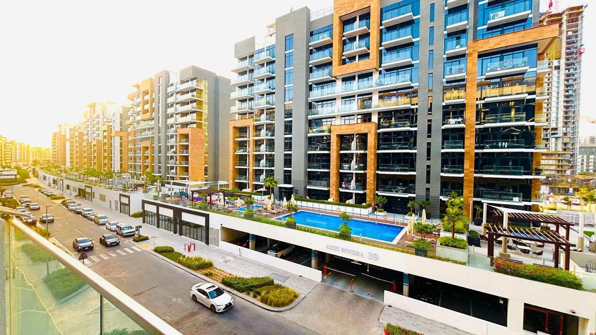 La Vista Holiday Home Dubai