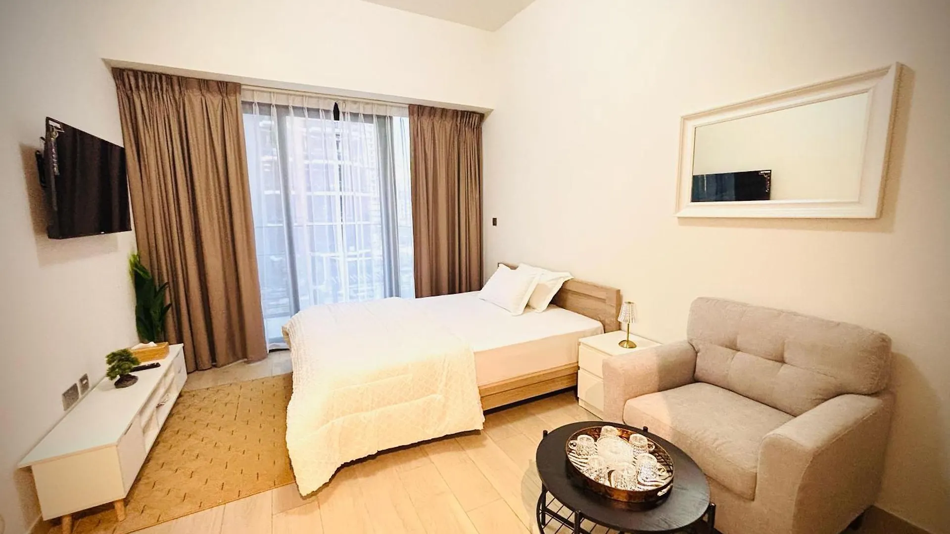 La Vista Holiday Home Dubai United Arab Emirates